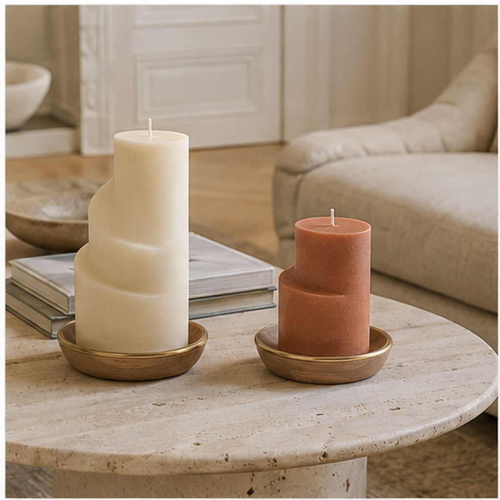 Bougies Courbe Duo – Deux bougies piliers décoratives avec soucoupes