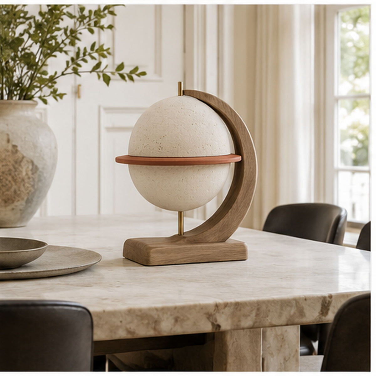 Sphère Horizon – Sculpture de table sur base en bois